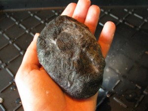After 15 min it should look like this. Run your soap bar under HOT then COLD water to help shrink the fibers further. Squeeze extra water out and lay out to dry.